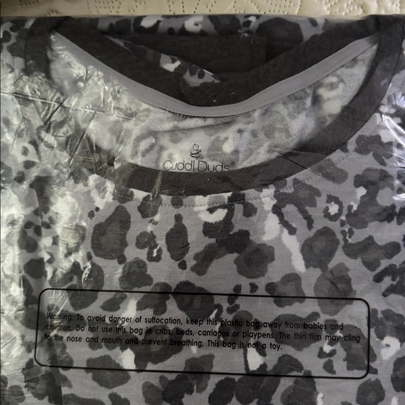 Cuddl duds leopard comfort wear sweatshirt lounge skirt set - Picture 4 of 7